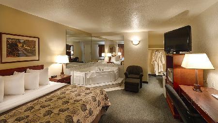 Travelodge By Wyndham Ab 2*